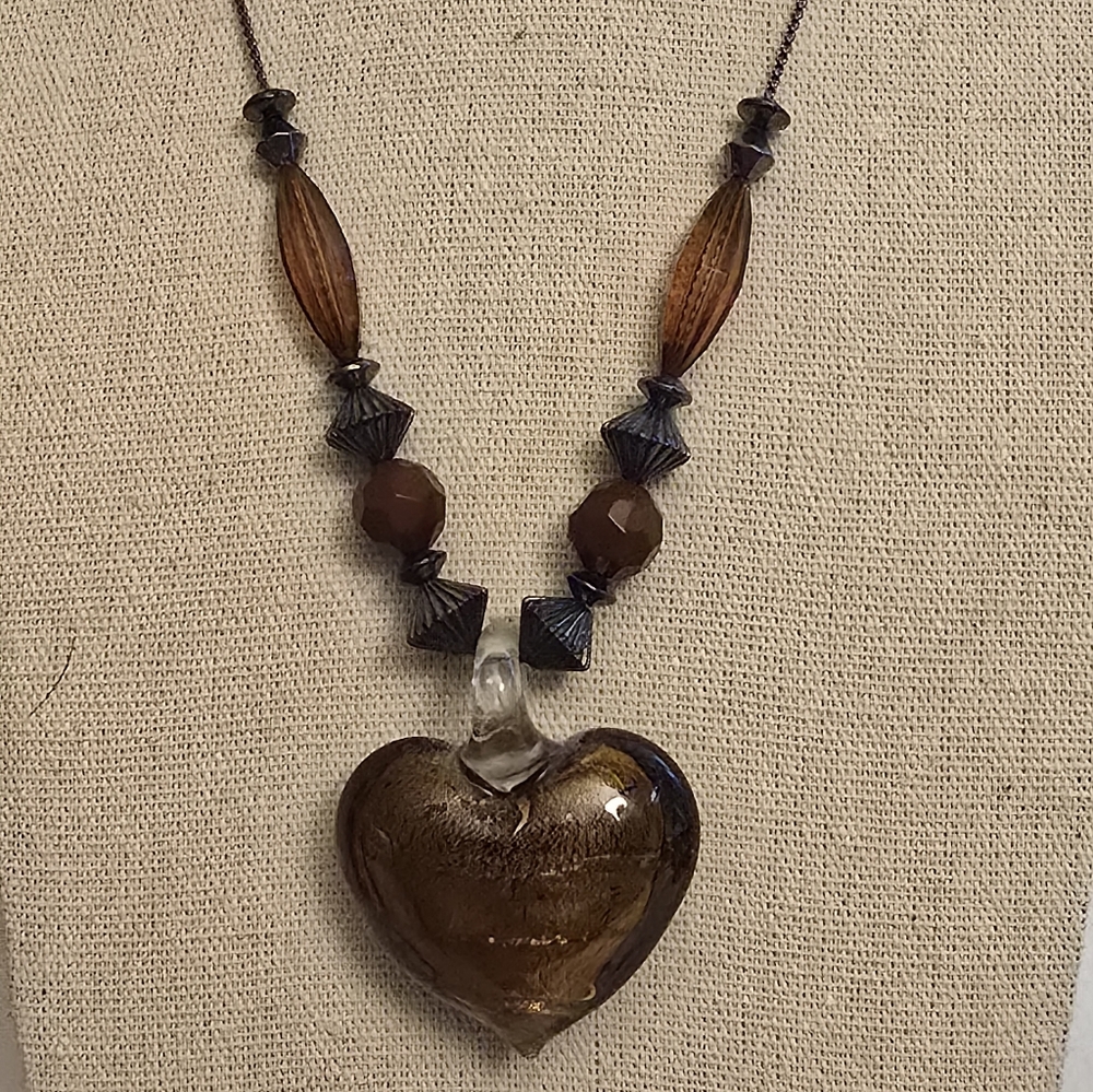 Fashion Bug Brown Glass Heart Pendant Necklace